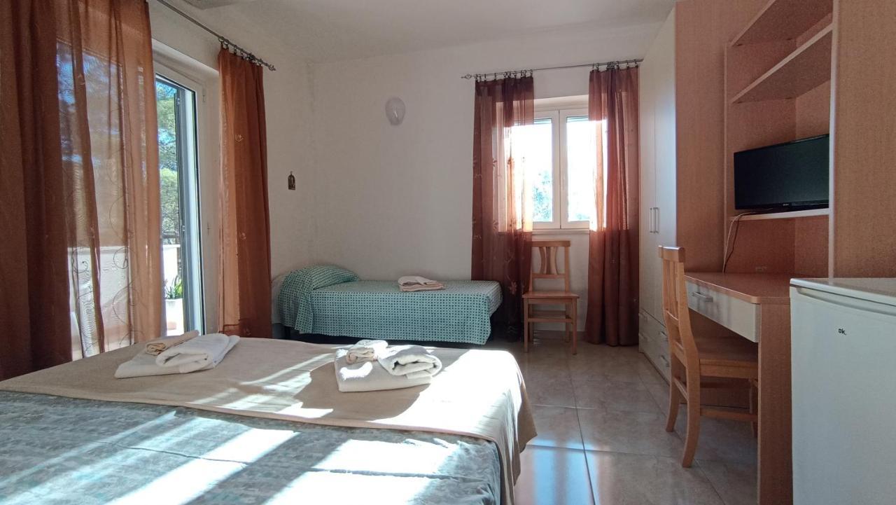 B&B Villa Maria Ester Vieste Exterior photo